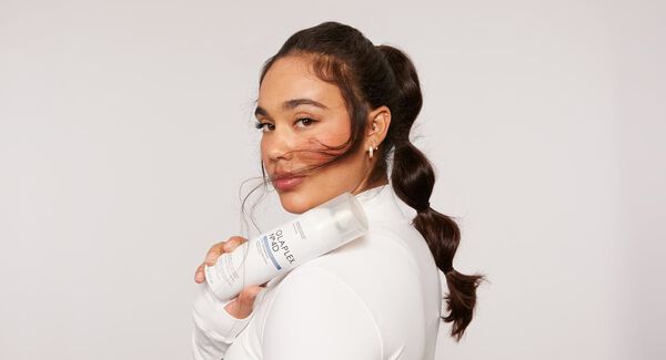 Houd je haar zacht, glanzend en fris met de NIEUWE OLAPLEX Nº.4D Dry Shampoo