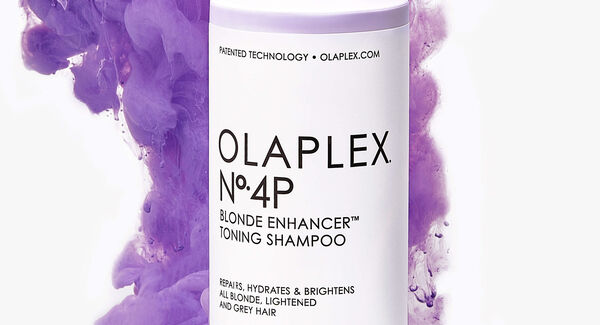 De Olaplex Nº.4P Blonde Enhancer Toning Shampoo gebruiken