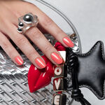 Andreia Professional Hybrid Gel Charmed Collectie H91 Koraal met Zachte Gouden Glitters 10.5ml
