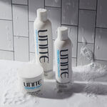 UNITE Hair 7SECONDS Hydraterende Dagelijkse Conditioner 236ml